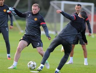 Rooney warns United to beware Cluj giant-killers