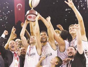 Beşiktaş continues trophy spree with Presidential Cup