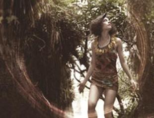 Yasemin Mori performs at Jolly Joker