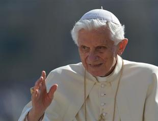 Pope prays in Arabic for first time