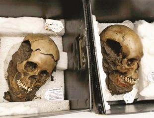 Mexico finds skulls in a temple