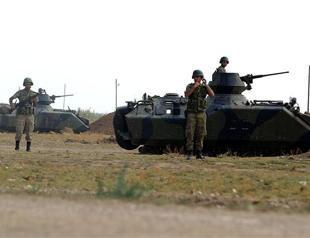 Turkey returns fire after mortar bomb strike from Syria: officials