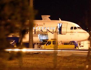 Turkey bars Syrian civilian flights