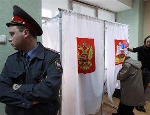 Putin loyalists set to win Russian local elections