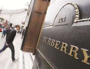 Burberry smells big chance in fragrances