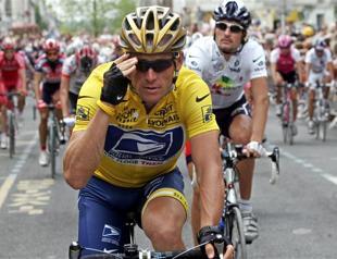 Sponsors flee Armstrong as he quits Livestrong