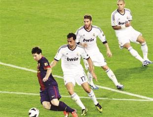 Barcelona, Real Madrid have defensive worries