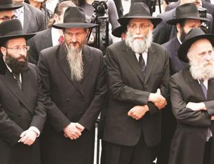 Anti-Semitic posts to be removed by Twitter