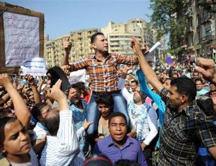 Cairo reporter ’savagely attacked’