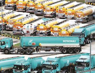Canadians not satisfied with Petronas offer for gas firm