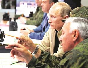 Putin takes helm in biggest nuclear test