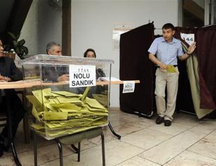 Bargaining gets tougher on gov’t-led election bill