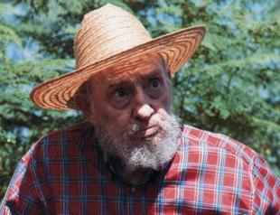 Castro publishes article criticizing health rumors