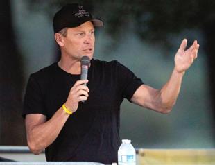 Lifetime ban on US cyclist Lance Armstrong