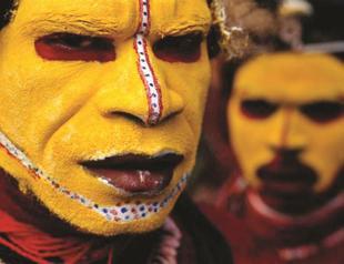 National Geographic to auction photos