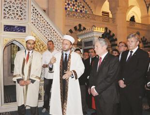 Germany’s Gauck gives unity message