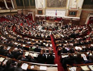 French Senate recognizes Algerian repression of 1961