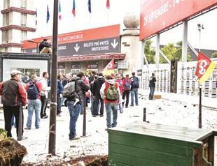 Peugeot Citroen receives gov’t-backed refinancing