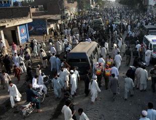 Bomb kills three in northwestern Pakistan: police