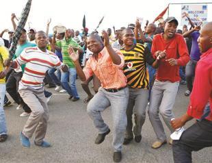 S African miners end strike after pay deal