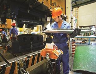 Foreign direct investment to China falls again in August