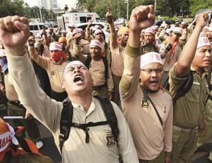 New cartoon puts France on high alert