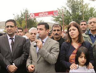 BDP leader asks to meet Öcalan in jail