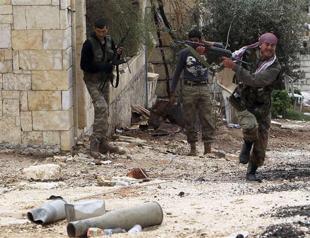 Syria truce violated as clashes erupt at base: watchdog