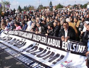 Sound bomb blast near protest supporting hunger strikers