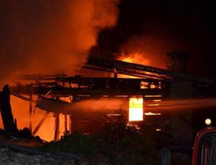 Arsonists burn the house of women who decapitated her rapist