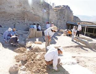 Excavation unearths Bronze Age cultures