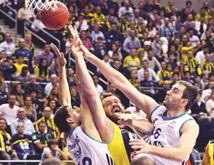 Fenerbahçe, PAO set for Euro battle