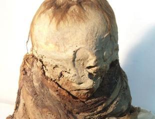 Bolivia returns ancient mummy to Peru