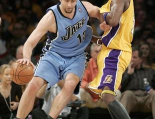 A perfect role model, Okur ends great career