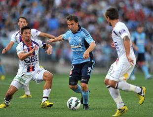 Adelaide moves to top as Sydney fails