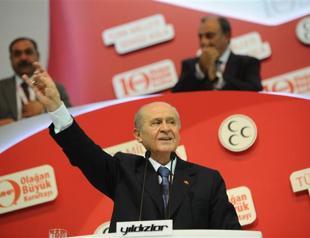 Nationalists head keeps his top post