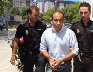 Syrian man who threw shoes at Turkish PM is released