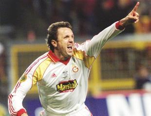 Galatasaray legend Popescu receives suspended sentence