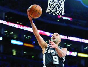 Spurs beat LA Lakers before the arrival of D’Antoni