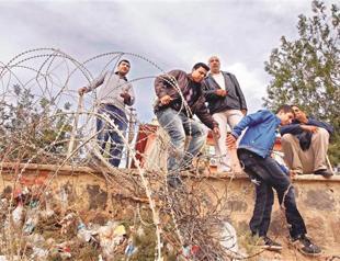 Ankara deals with refugees alone: Çiçek