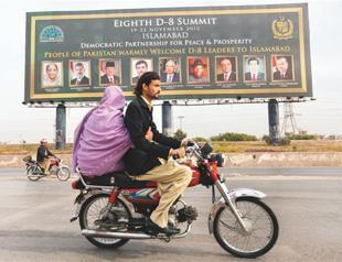 Turkey seeks to revive D-8 at Pakistan meet