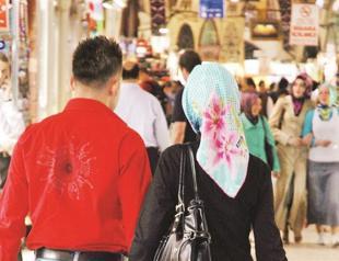 Conservatism in Turkey becomes more mainstream, survey shows