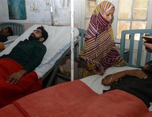 Toxic cough syrup kills 16 in Pakistan: officials