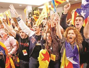 Catalan voters back separatists