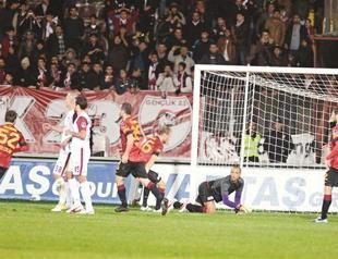 Galatasaray star Melo joins list of accidental heroes