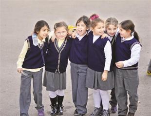 Obligatory school uniforms abolished amid criticisms