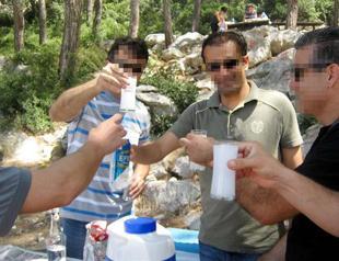 Officials abandon probe into photos depicting teachers drinking rakı