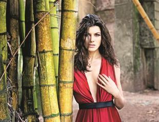 Pirelli unveils new calender beauties