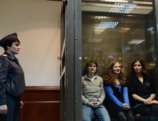 Pussy Riot women disown husband as groups spokesman