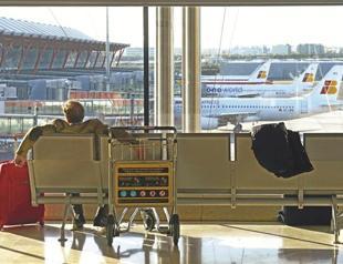 Spanish air carrier losing market share